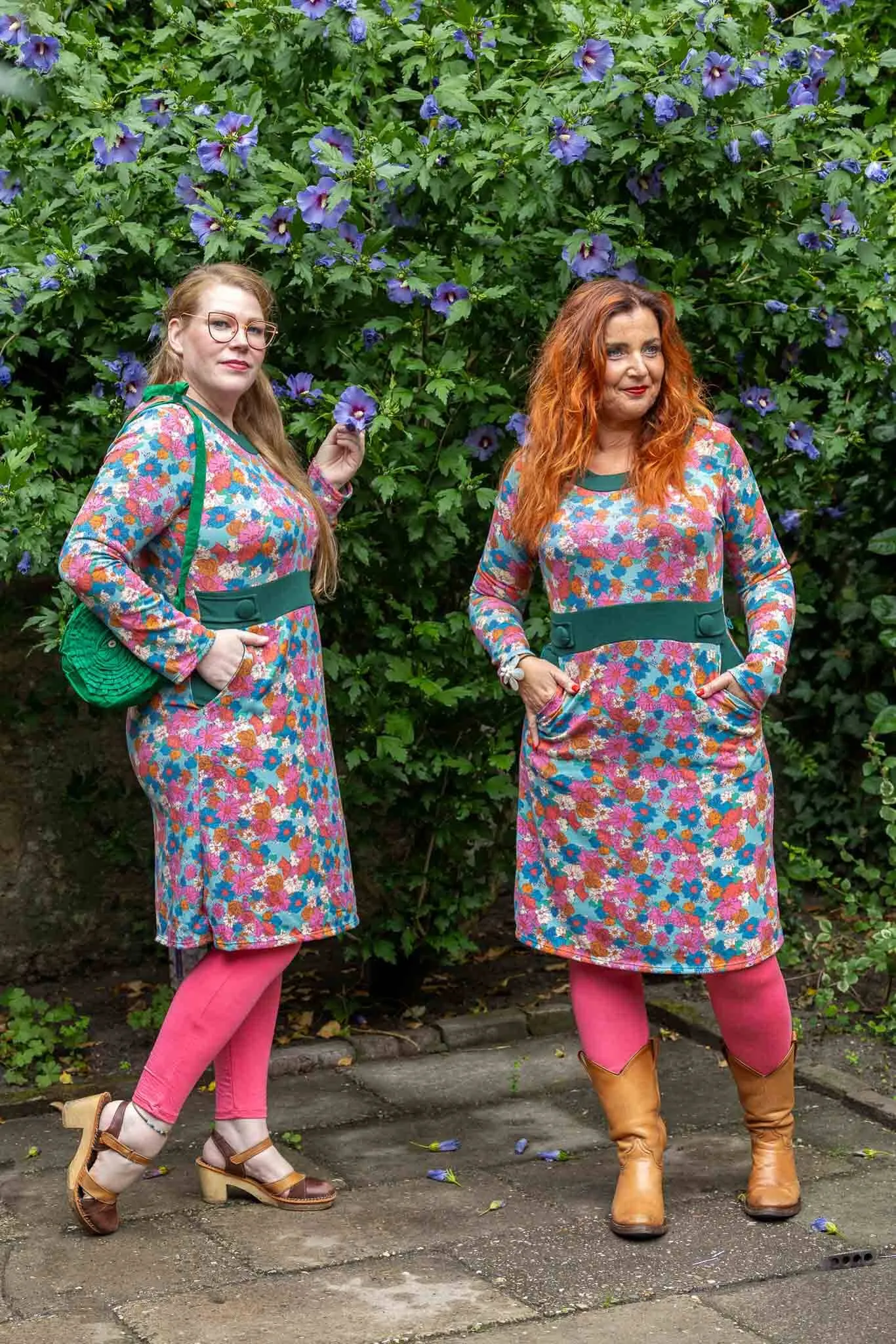 Peggy jurk - Aurora bloemen - vrolijke warme jurk - gemaakt door Tantilly