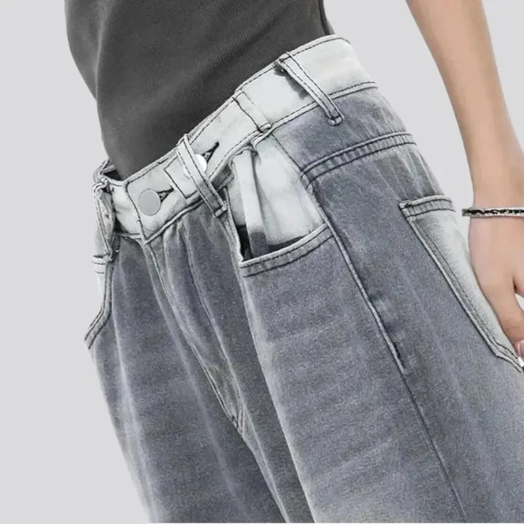 Sanded women's mid-waist jeans