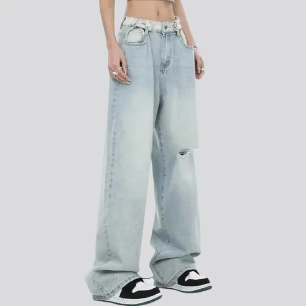 Sanded women's mid-waist jeans